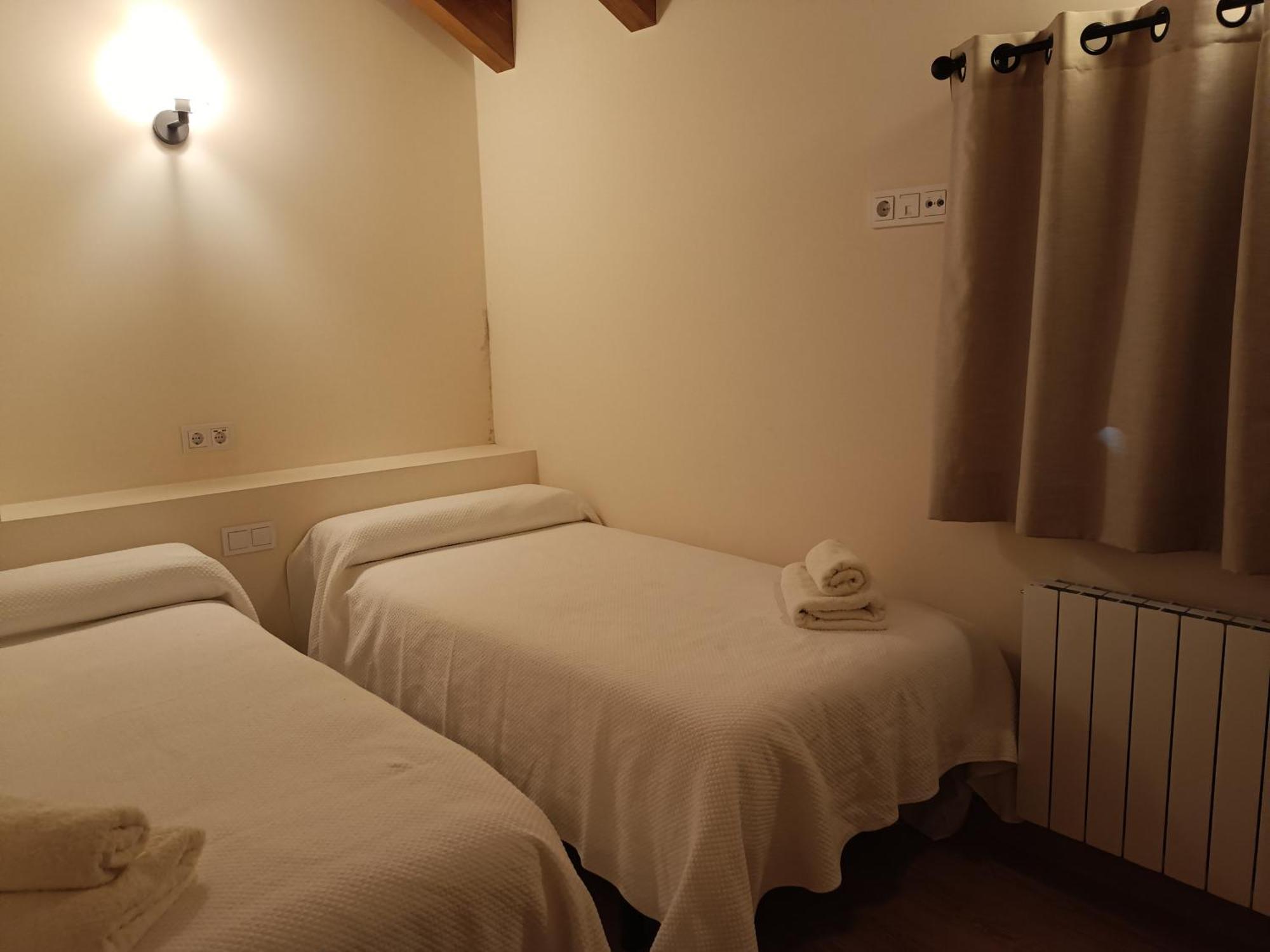 Rural Berros Apartment La Guingueta D'Aneu Bagian luar foto